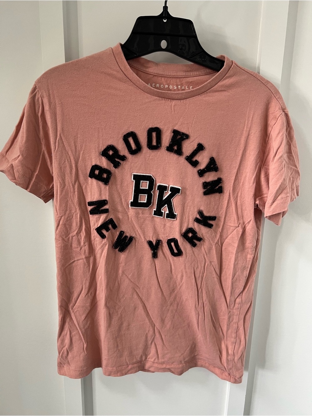 Aeropostale Men’s Pink Brooklyn BK Graphic Tee